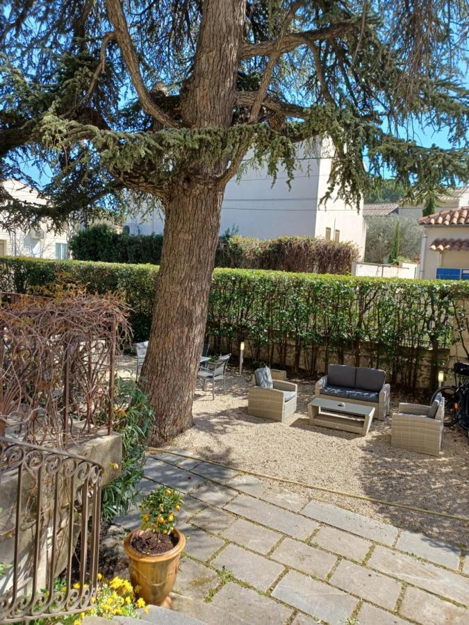 Le Castelet Des Alpilles Hotel Saint-Rémy-de-Provence Exterior foto